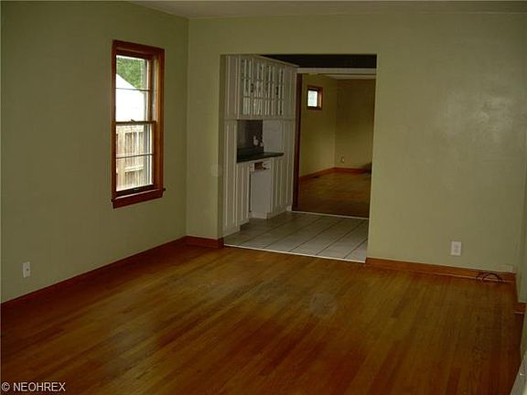 2nd image of 2366 Bellfield Ave