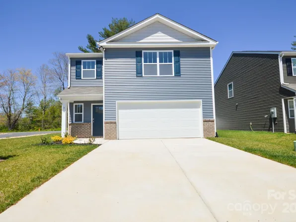 73 Lillian Ln, Hendersonville, NC 28792