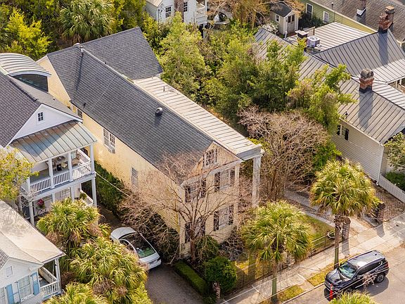4th image of 10 Council St