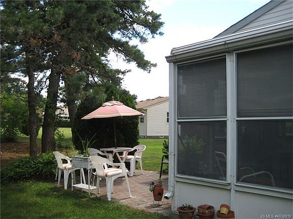 4th image of 16A Ardsley Ave #64
