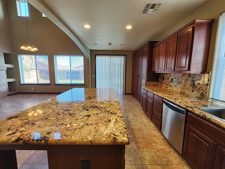 794 Newton Ct — Photo 9