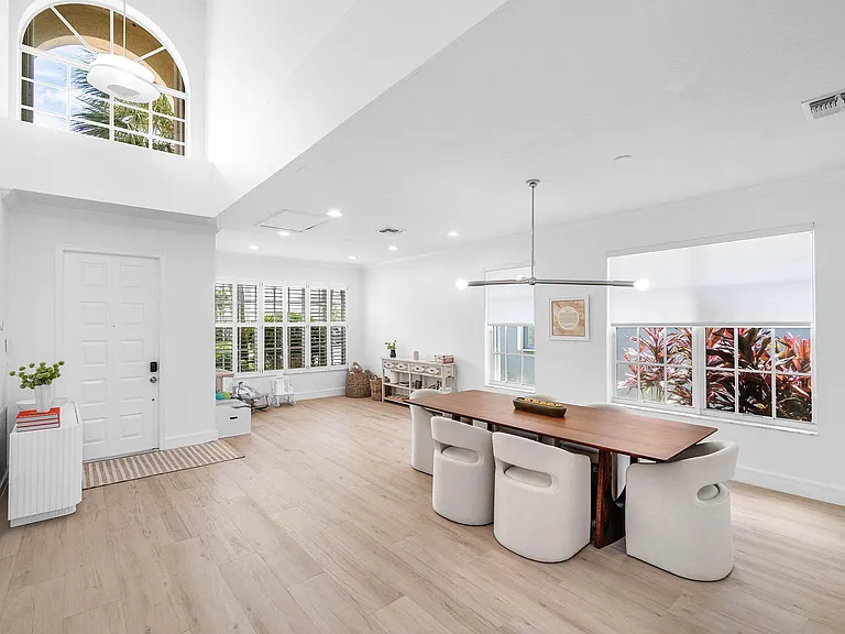 7766 Monarch Ct — Photo 3