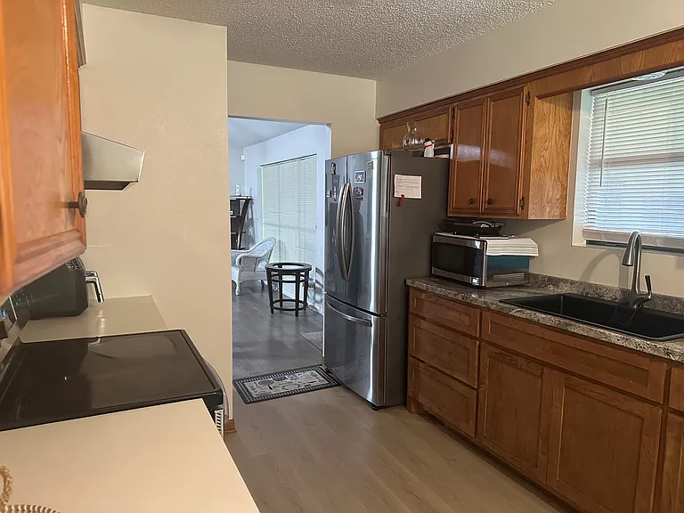 119 Basswood St — Photo 7