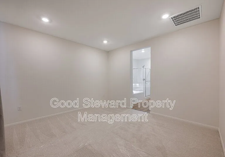 1231 Trojan Cir — Photo 9