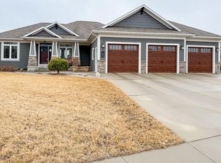 1602 Windermere Way, Brookings, SD 57006