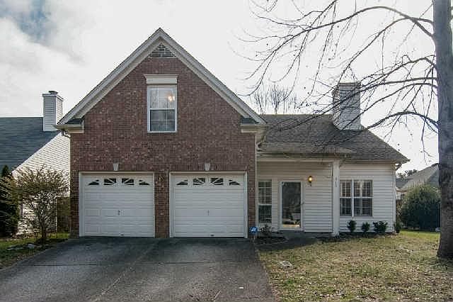 1st image of 910 Idlewild Ct