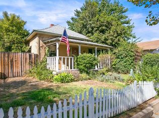 213 W 3rd St, San Dimas, CA 91773