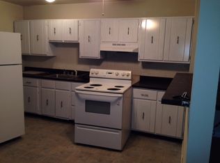 3017 Pembroke Ln, High Ridge, MO 63049