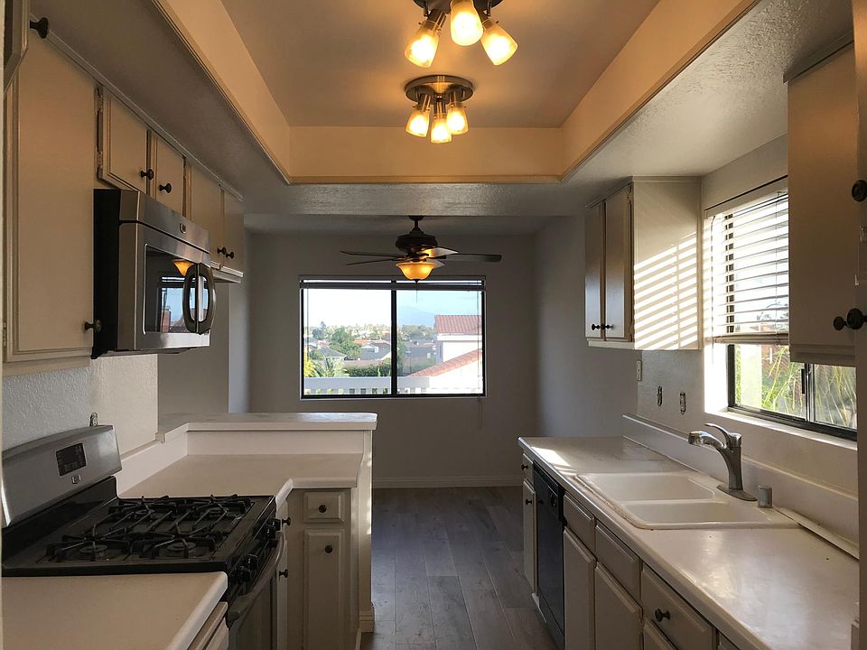 Plenty of kitchen cabinets