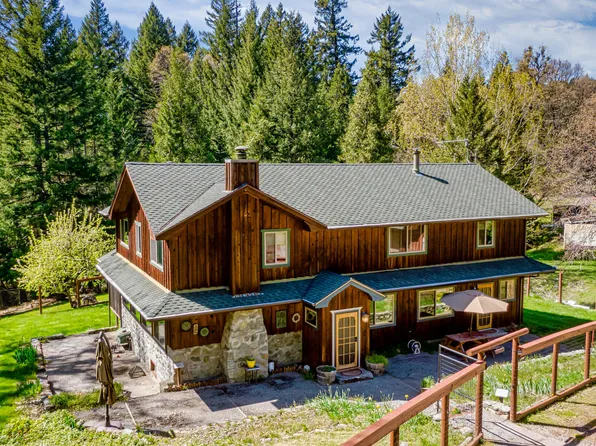 2391 Hastings Tie Rd, Mad River, CA 95526