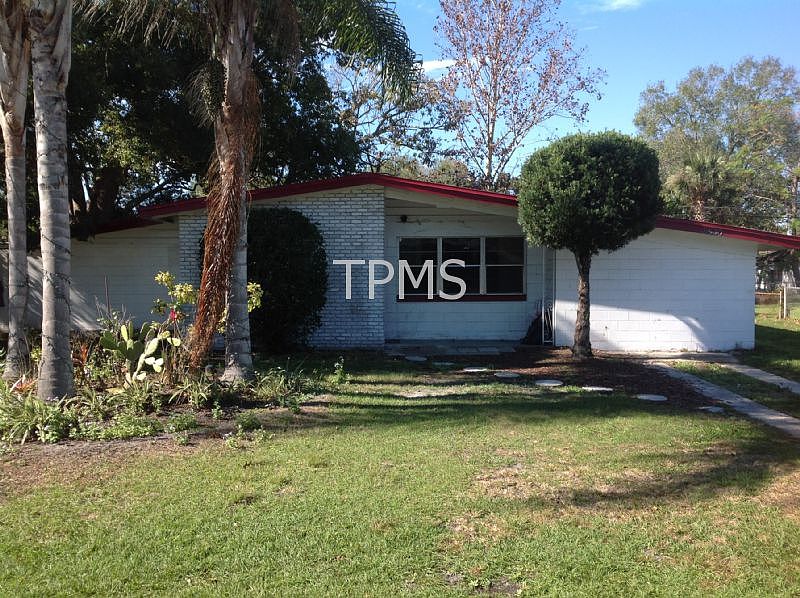 1st image of 2630 Laurel Ave