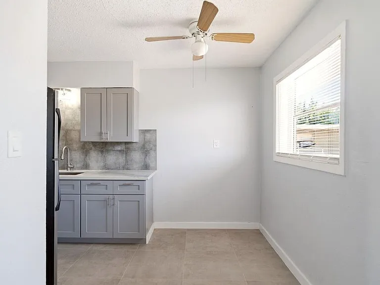 5534 Eskridge St #4 — Photo 7