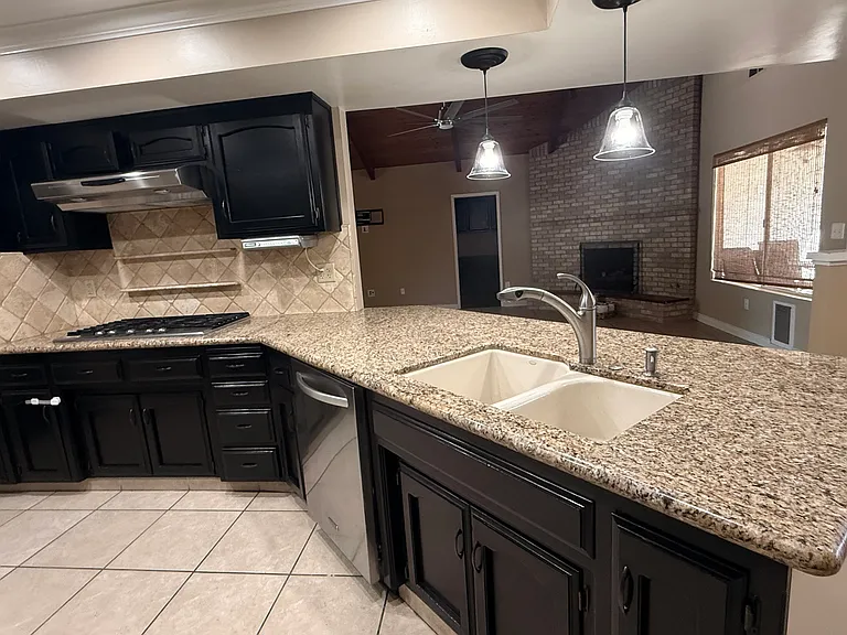 9409 High Oak Dr — Photo 2