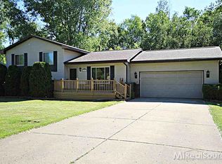 3823 Sherstone Pl, Orion, MI 48359