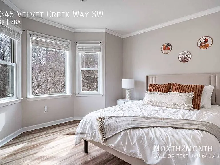 1345 Velvet Creek Way SW — Photo 6