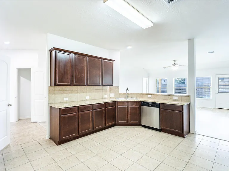 9918 Hideaway Bend Ln — Photo 2