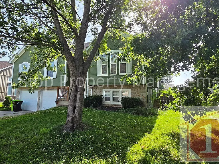 16002 Harold Dr — Photo 3