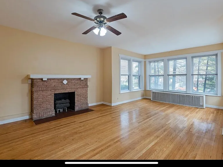 2139 W Touhy Ave #2 — Photo 1