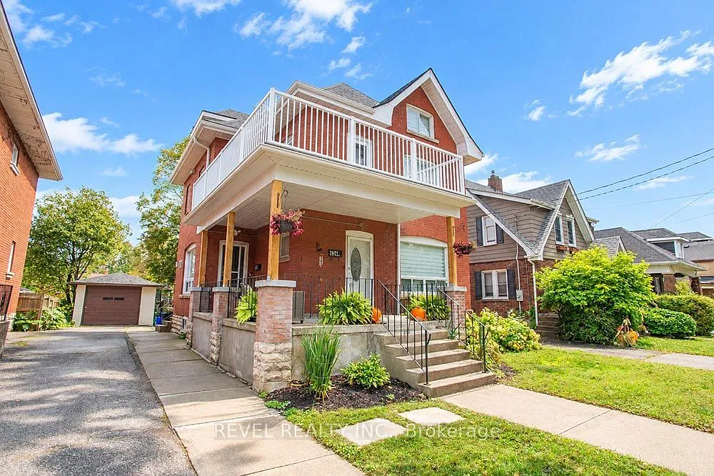 2 bed, $1,900 — Photo 3