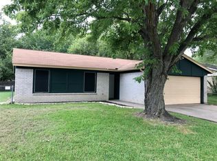 5740 Macneill Dr, Haltom City, TX 76148