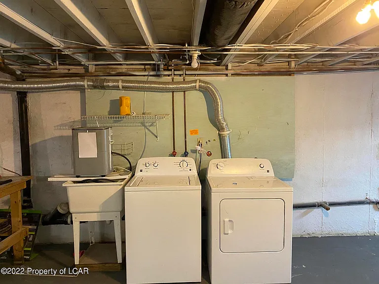 317 Highland Ave — Photo 13