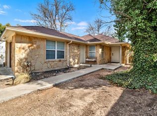 203 S Creek St, Fredericksburg, TX 78624
