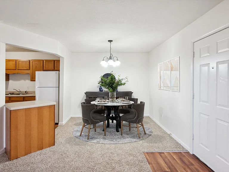 Two Bedroom C - 2 Bed / 2 Bath - 1,100 Sq.Ft.