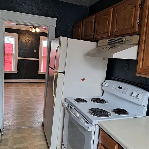 146 Charlton St #1 — Photo 7