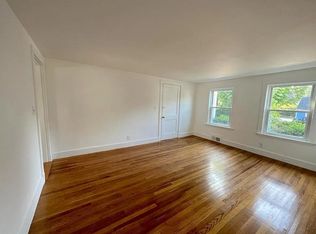 11 Hamilton St APT 3, Dover, NH 03820