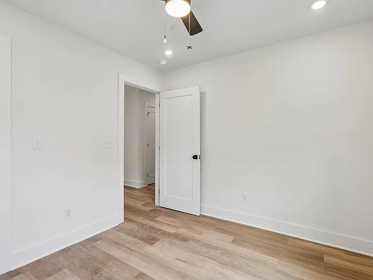 1809 Golf Club Rd — Photo 14