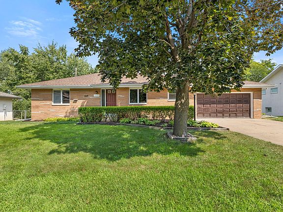 4th image of 1115 Pike Lake Dr