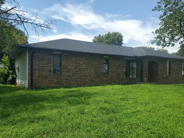 2206 W South Street, Bolivar, MO 65613