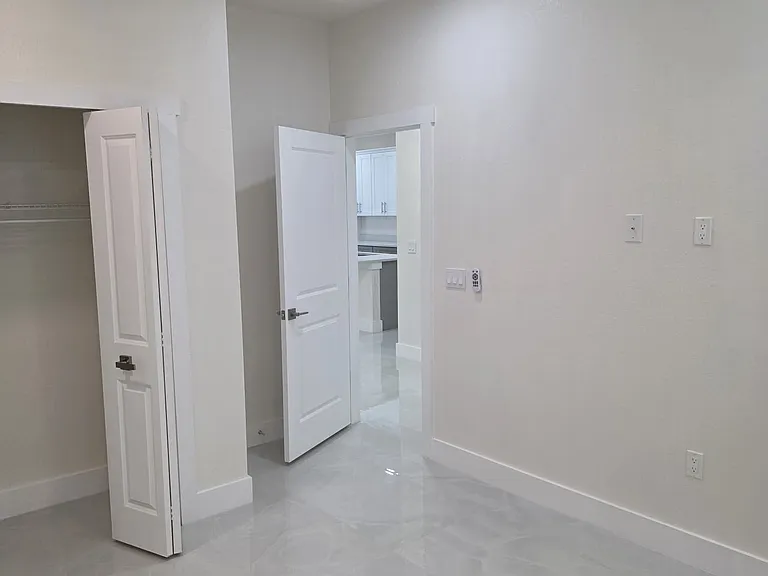 735 Dudley Ave S #735 — Photo 21