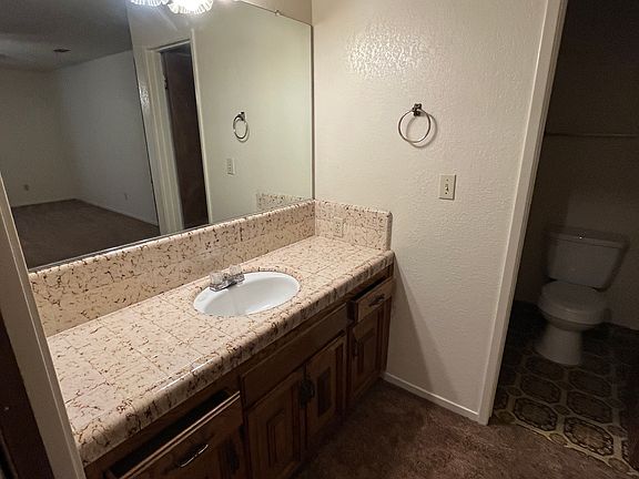 5th image of 7 Lyon Ave