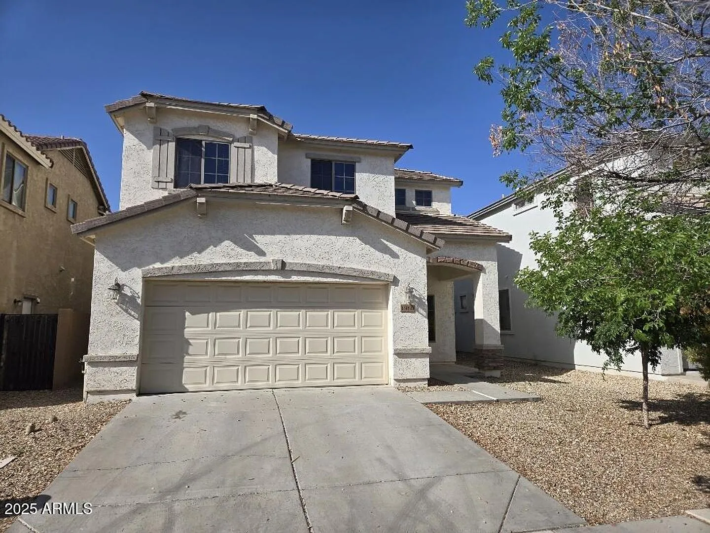 Nice 3 Bedroom home in Surprise — Photo 1