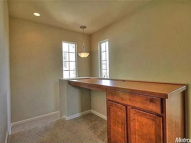 9035 Crescenda Ln — Photo 9
