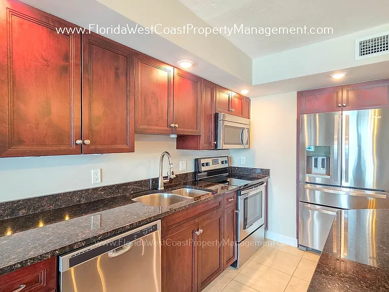 101 S Gulfstream Ave #15D — Photo 5