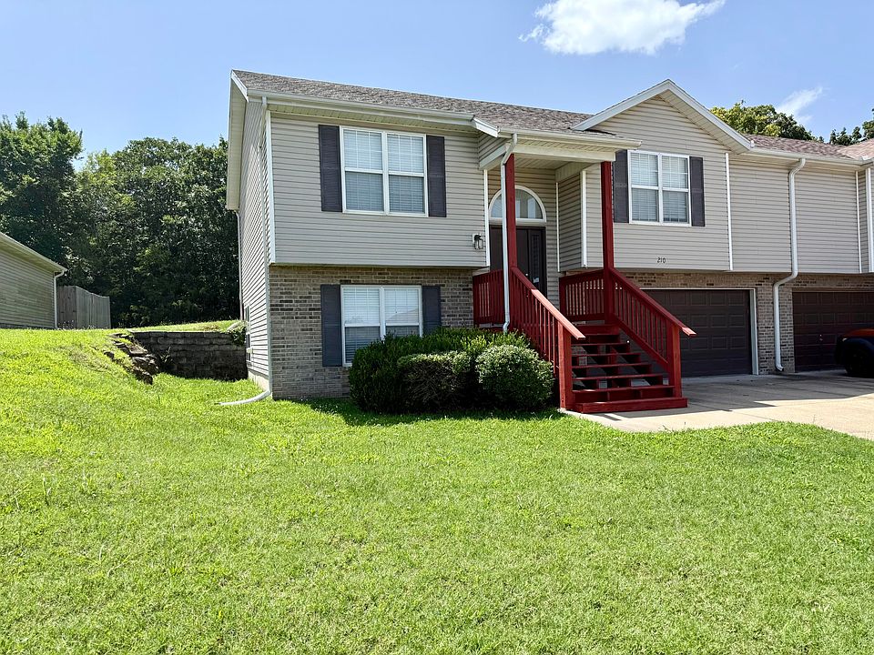 1st image of 210 Forest Ln