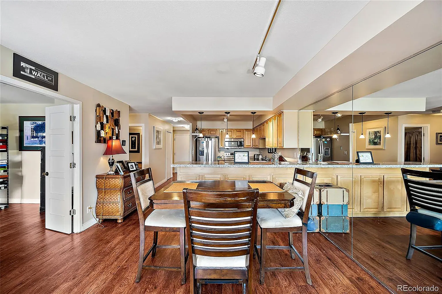 Breakfast Nook