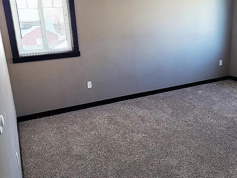 1929 Cypress Ct NE #7 — Photo 10