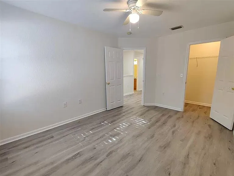 16302 Parkstone Palms Ct — Photo 30