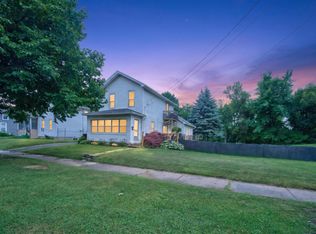 663 Oakhill Ave, Jackson, MI 49201