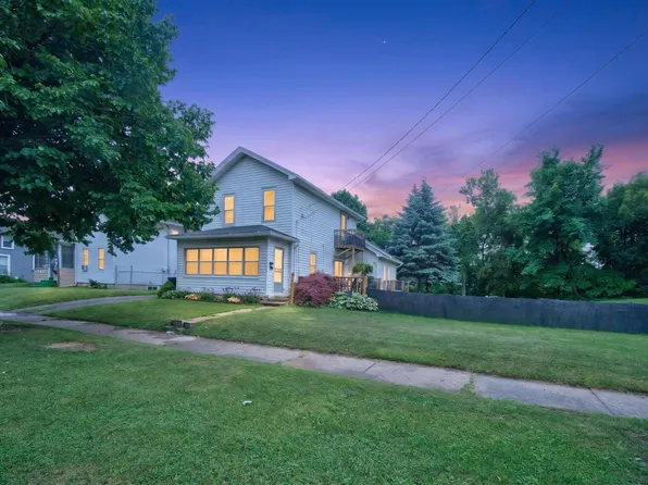 663 Oakhill Ave, Jackson, MI 49201