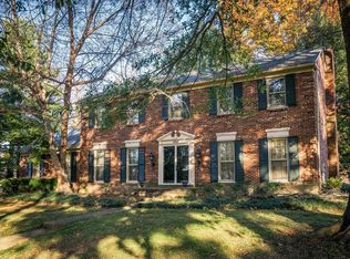 4703 Fox Den Ct, Green Spring, KY 40241