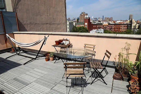 Rented by The Downtown LLC | media 18