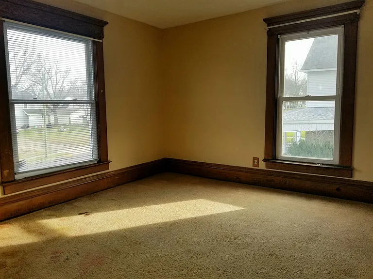 1015 S Arch Ave — Photo 6