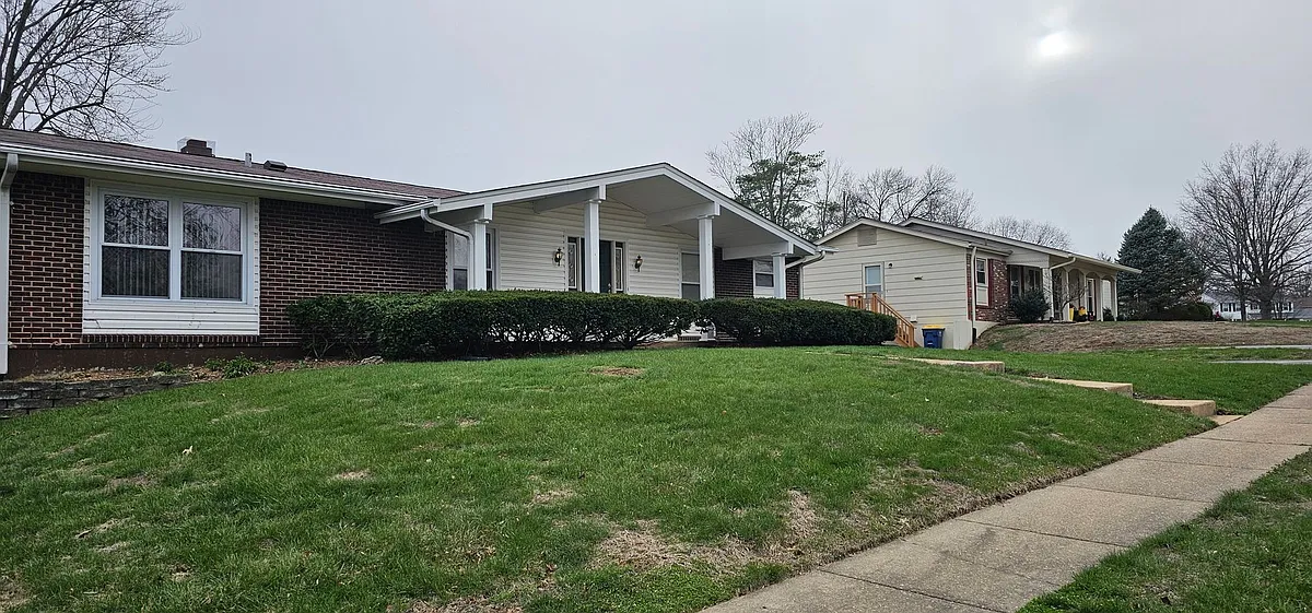 Building Photo - 11864 Featherwood Dr