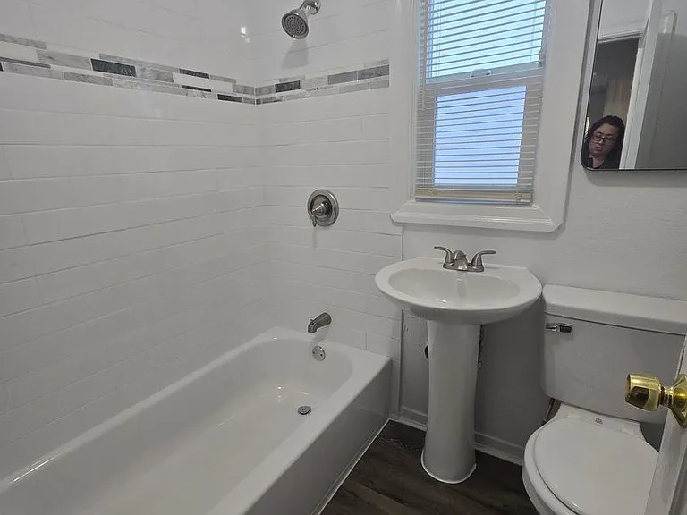 512 N Palm St — Photo 10