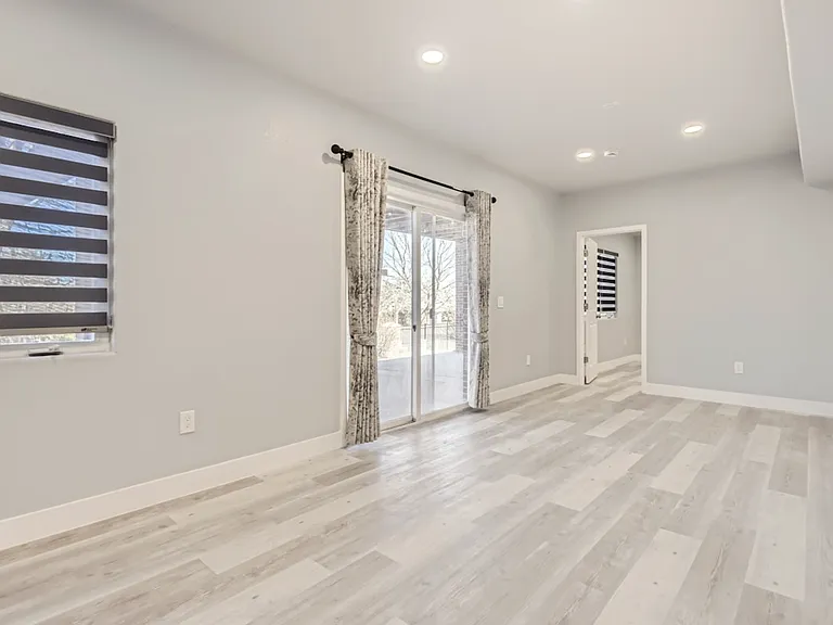 15721 E Lake Cir — Photo 12