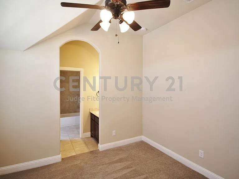 505 Clemson Ln — Photo 25
